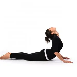 Bài tập yoga tư rắn hổ mang